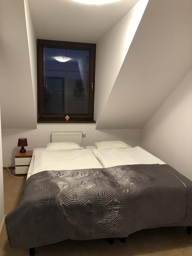 Apartamenty Jelenia Gora Imperial 501-294-838 Zimmer foto